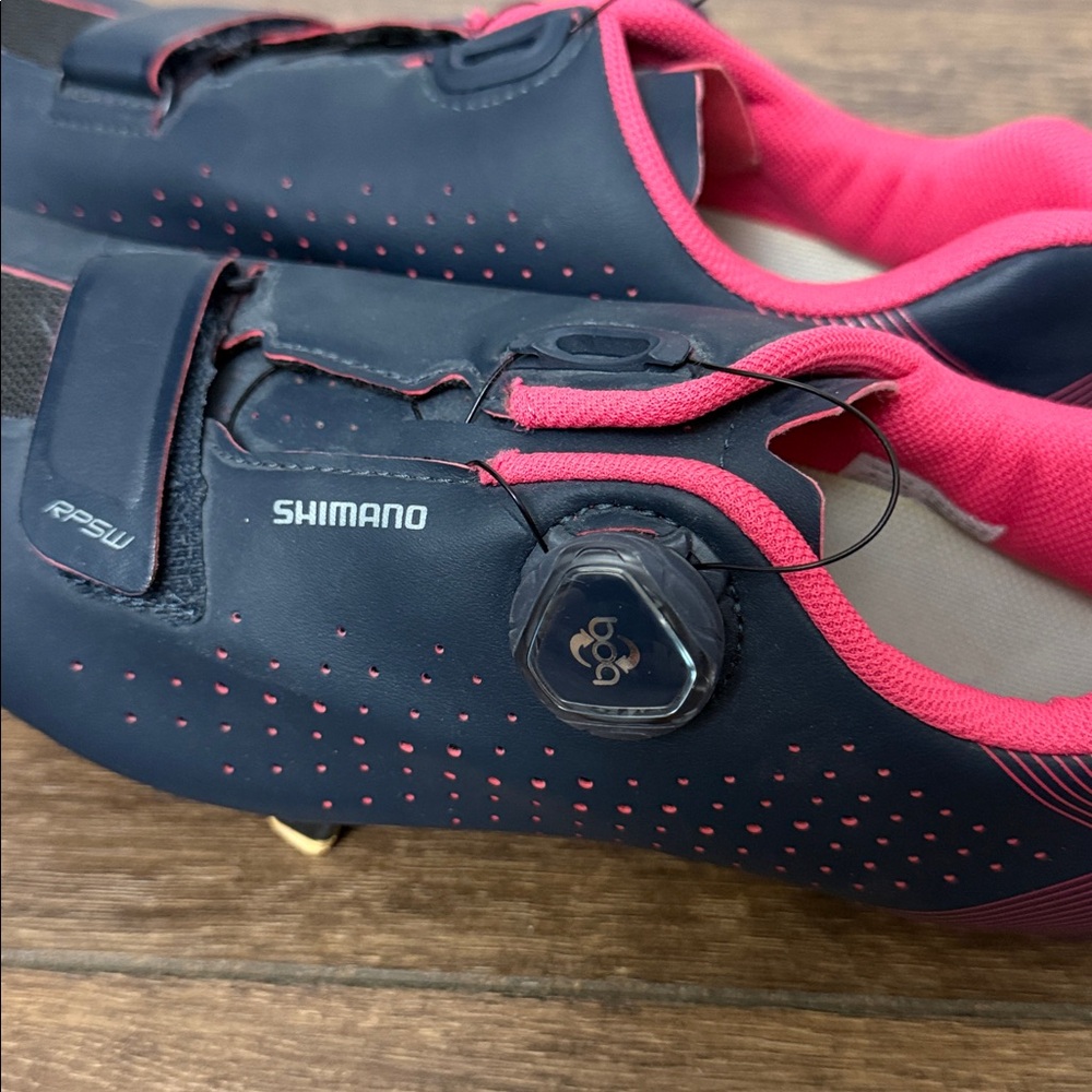 Shimano Indoor Cycling Shoes, Size 41 - Picture 3 of 7
